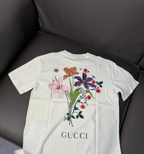 Gucci花卉系列包含哪些花卉？这些花卉有什么特别之处？